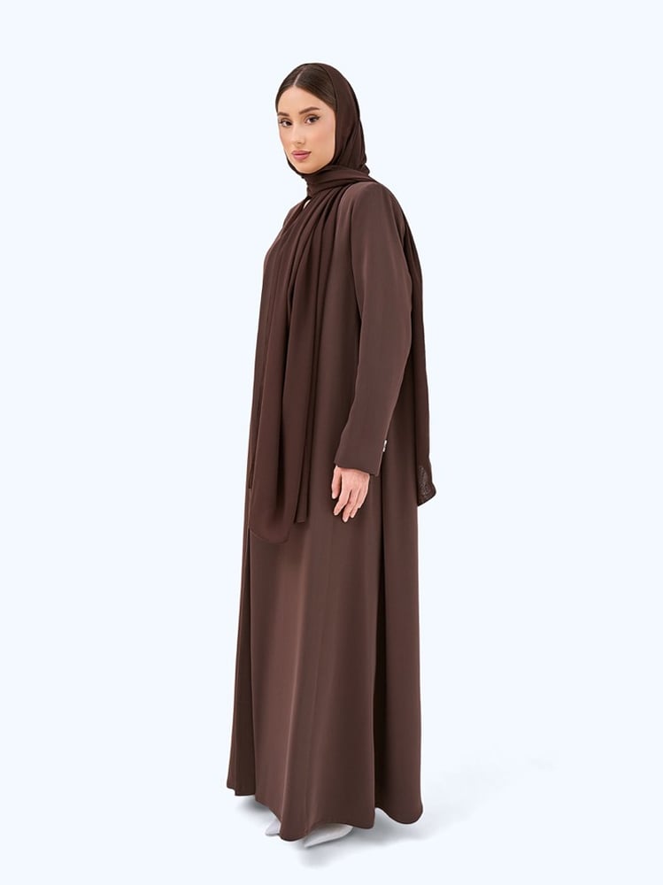 عباية كريب بياقة عالية بني غامق