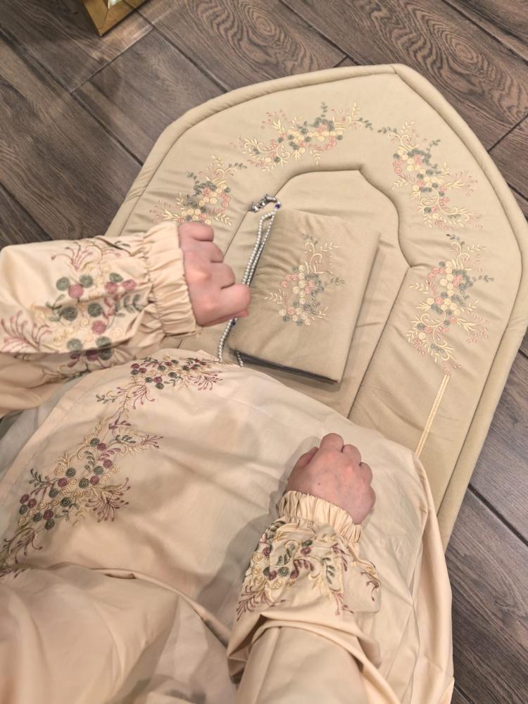 أطقم صلاة عرائسي