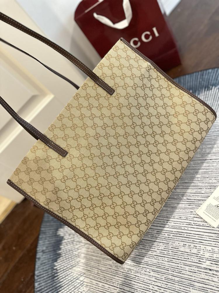 شنطة قوتشي توت Tote بيج 40 سم