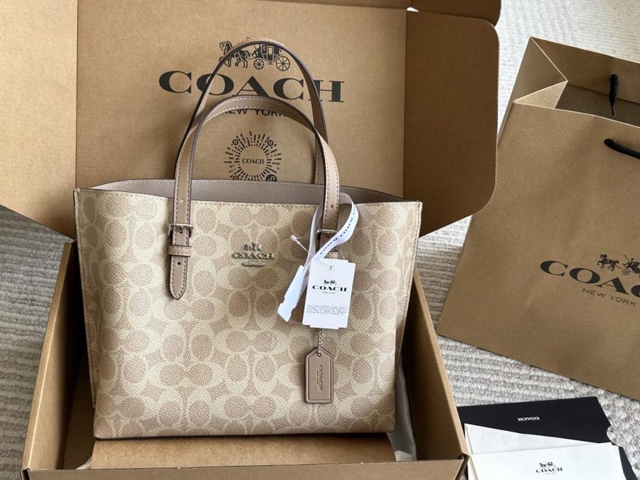 شنطة كوتش mollie tote