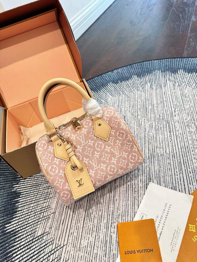 شنطة لويس فيتون Speedy - سبيدي وردي نسائية