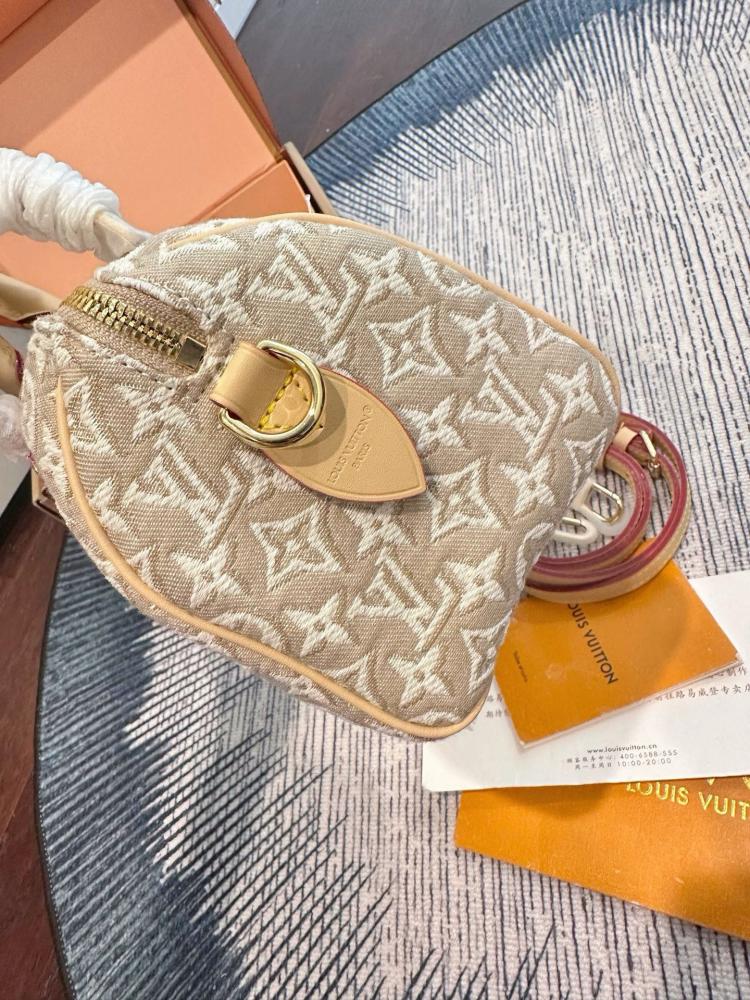شنطة لويس فيتون Speedy - سبيدي وردي نسائية