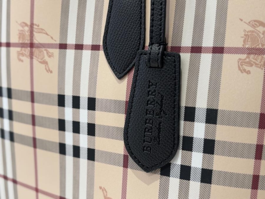 شنطة بربري tote