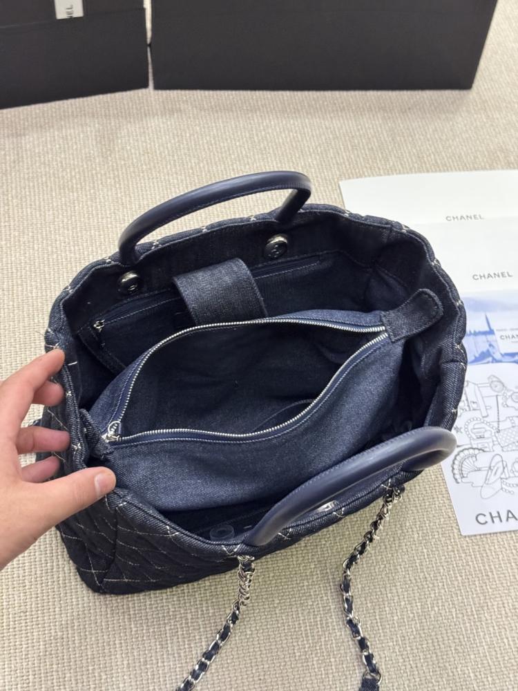 شنطة شانيل tote