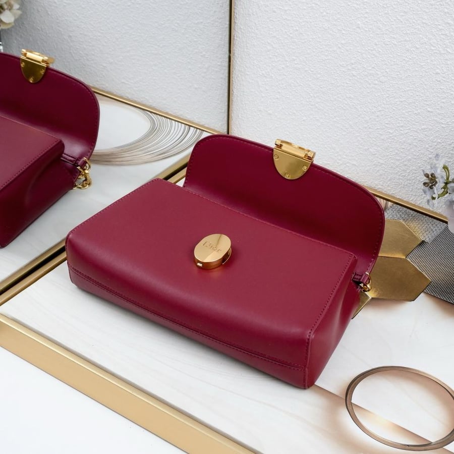 شنطة ديور ميني - Mini Bag بقفل ذهبي كلاسيكي