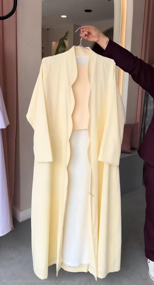 طقم عباية نسائي مناسب لدوام والسفر