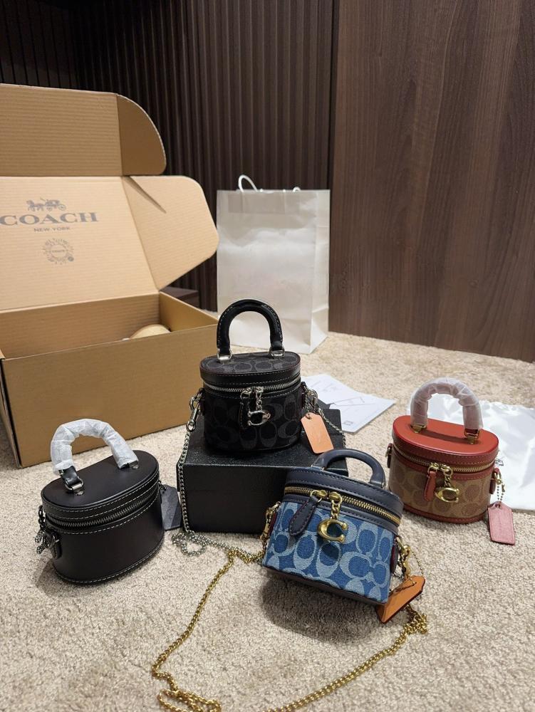 شنطة كوتش ماستر كروس تريل 12 Trail 12 Crossbody