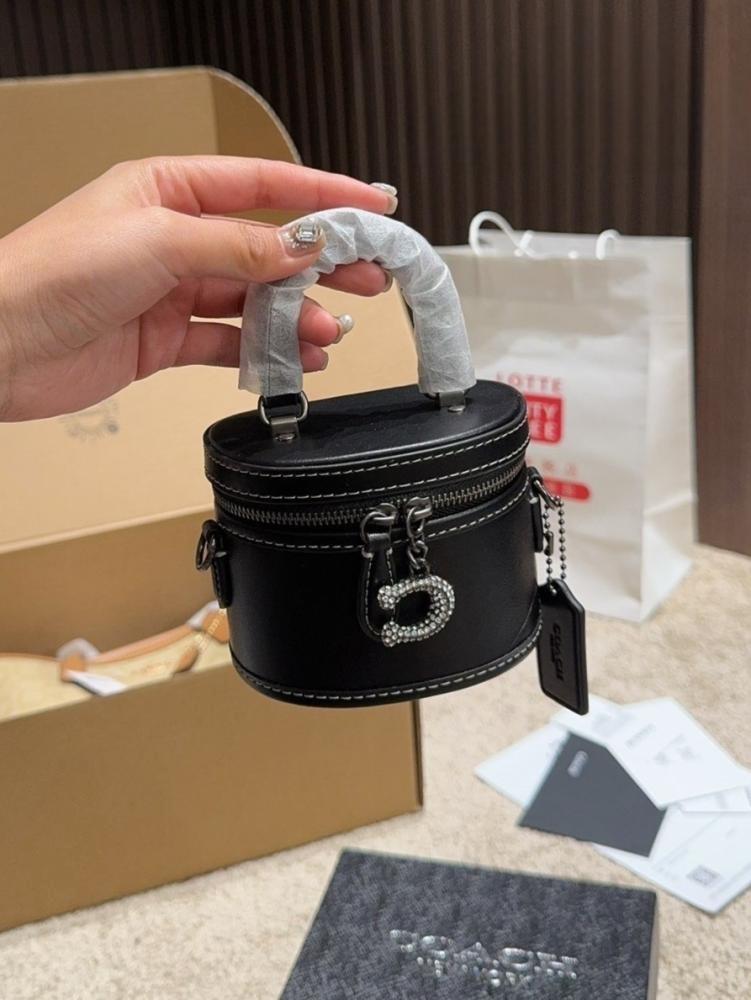 شنطة كوتش ماستر كروس تريل 12 Trail 12 Crossbody
