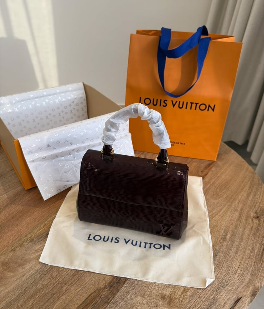 LV