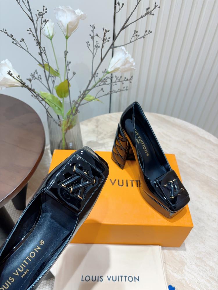 LV shoes