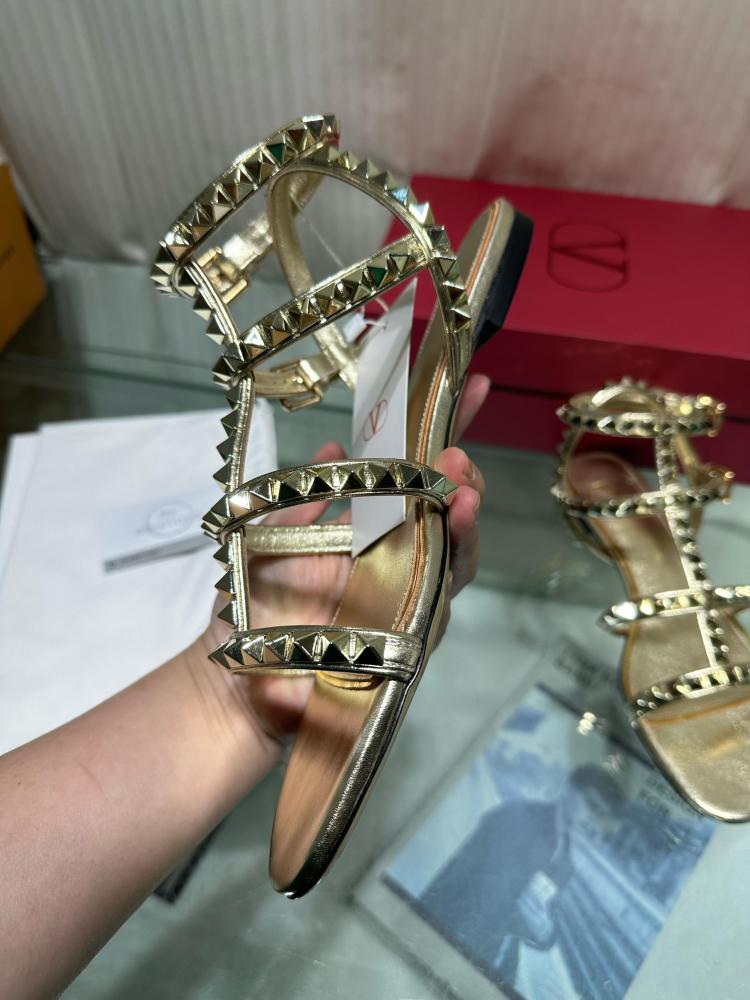 فالنتينو Shoes