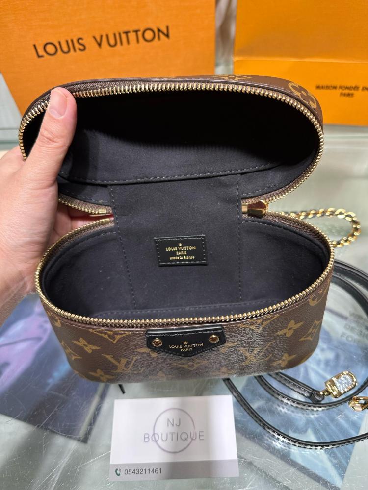 19cm LV BAG Vanity Chain Pouch