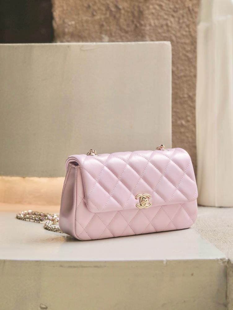 Chanel CLUTCH