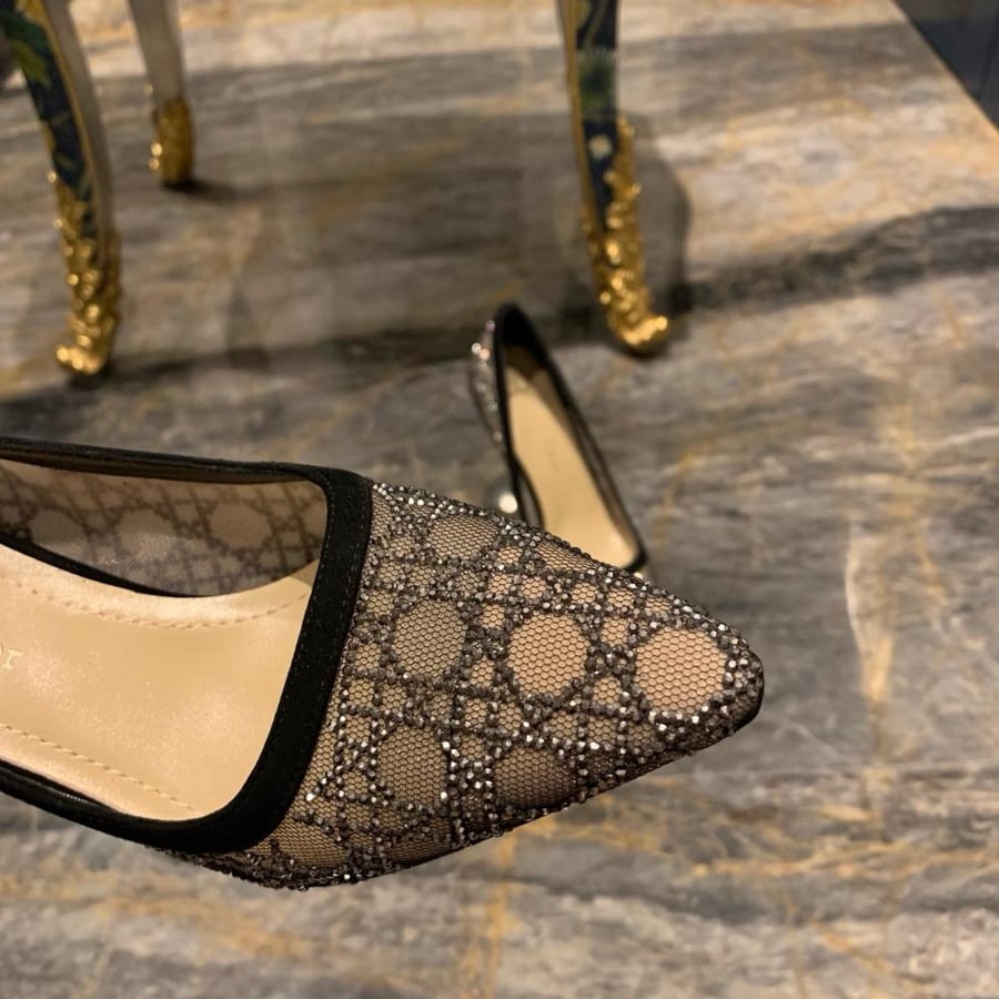 Hills Dior