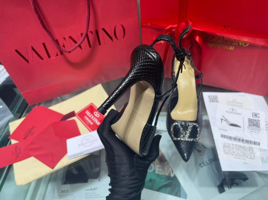 فالنتينو Shoes