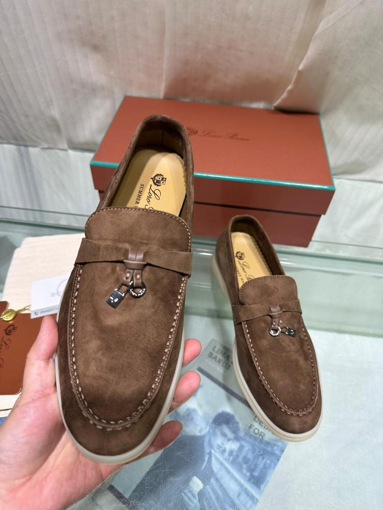 لوربيانا Shoes
