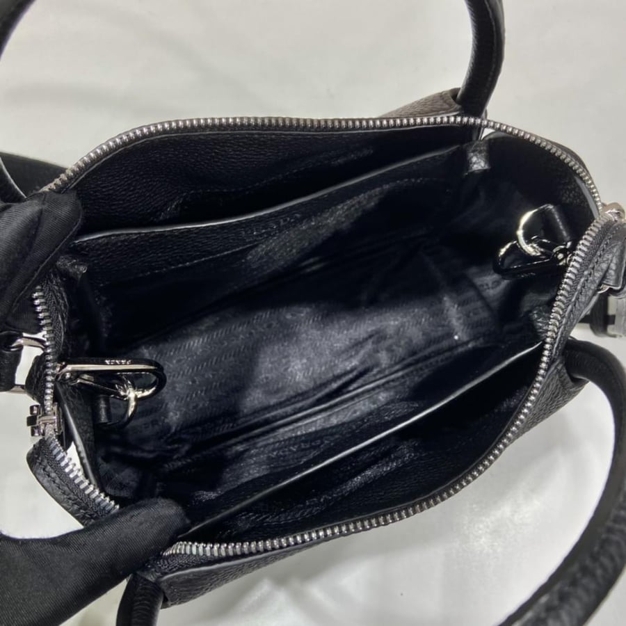 23 Prada