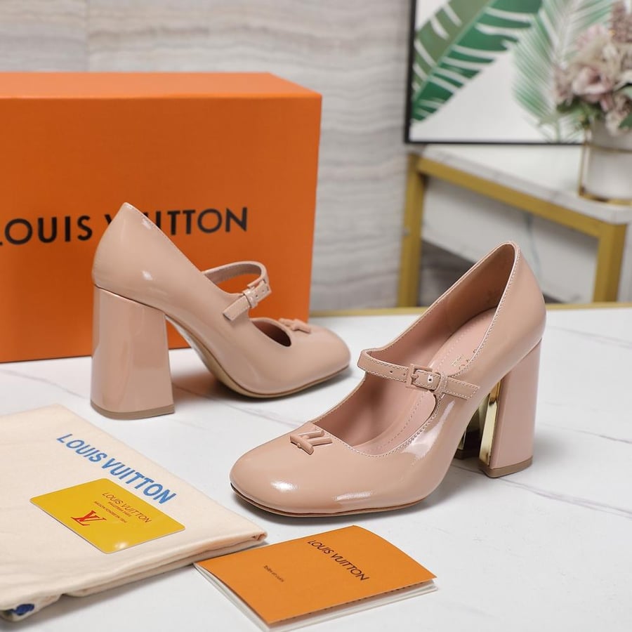 LV shoes