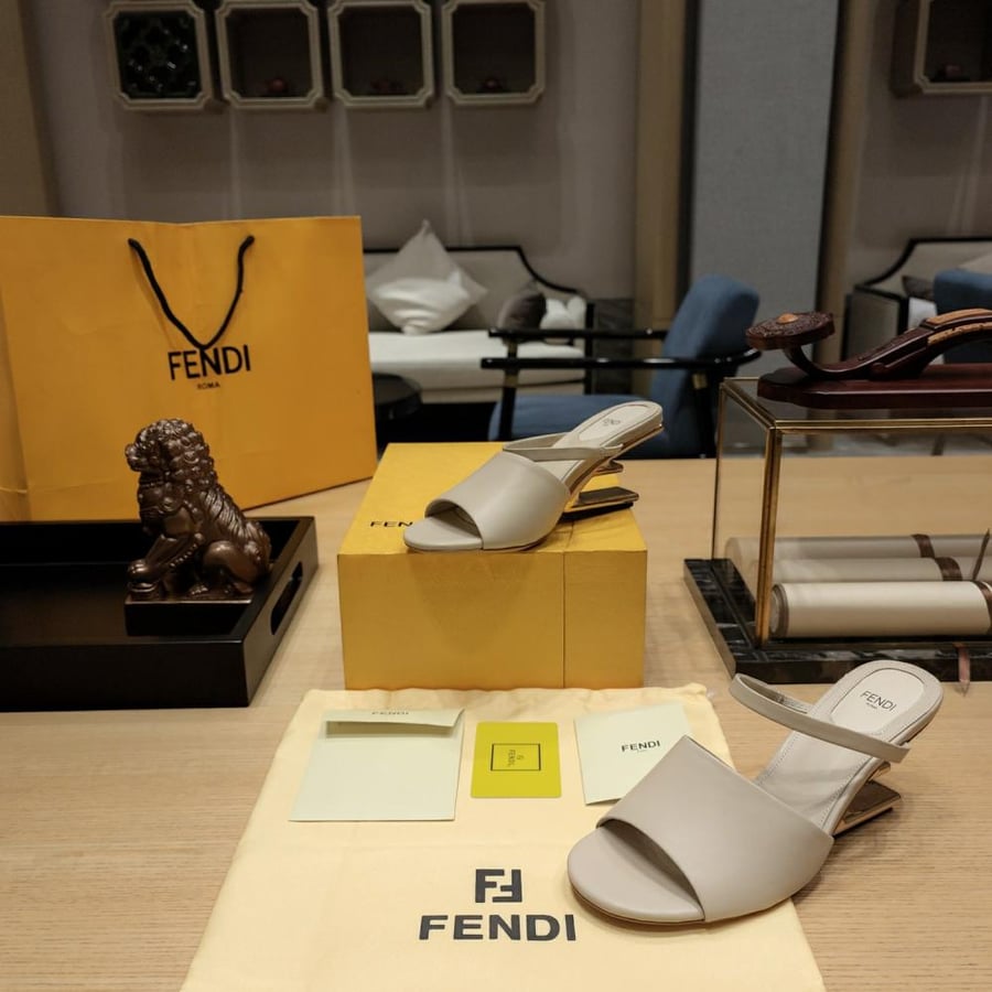 Fendi هيلز
