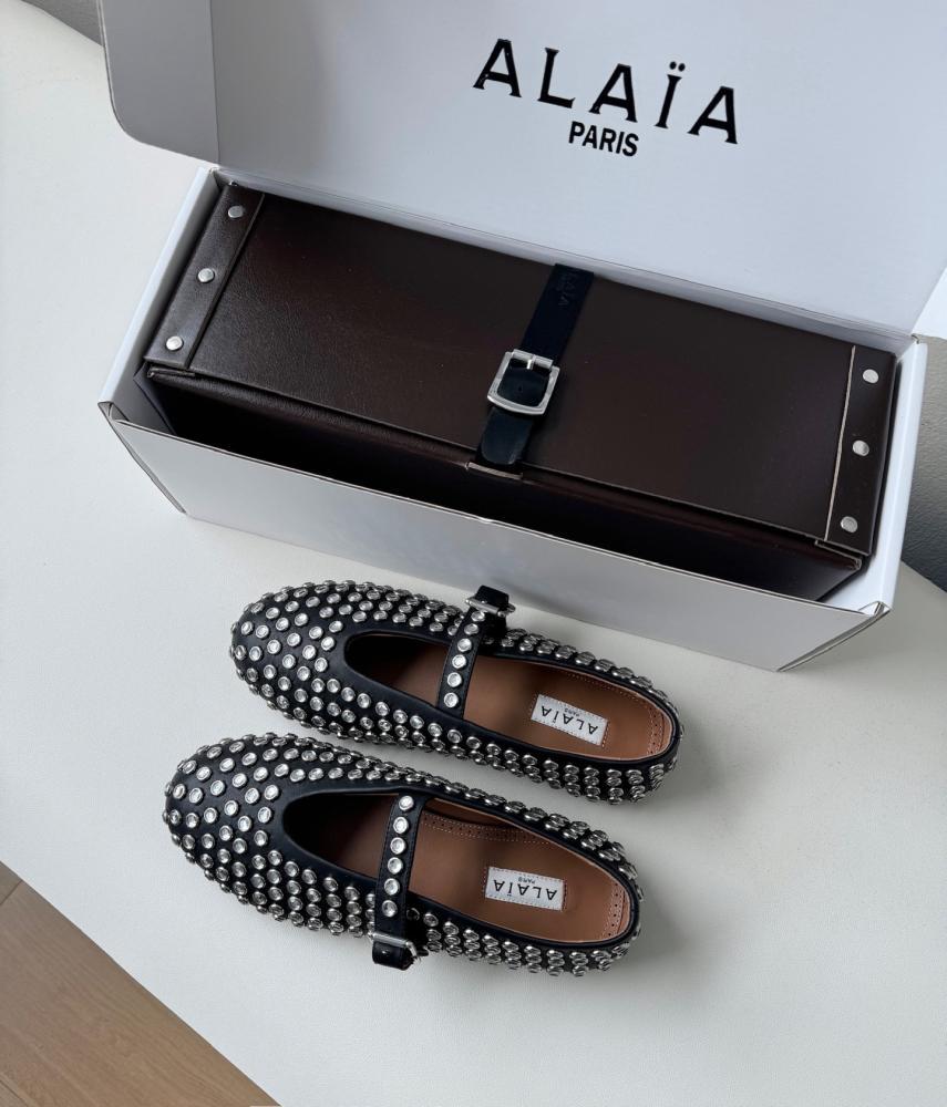 لوفر ALAIA