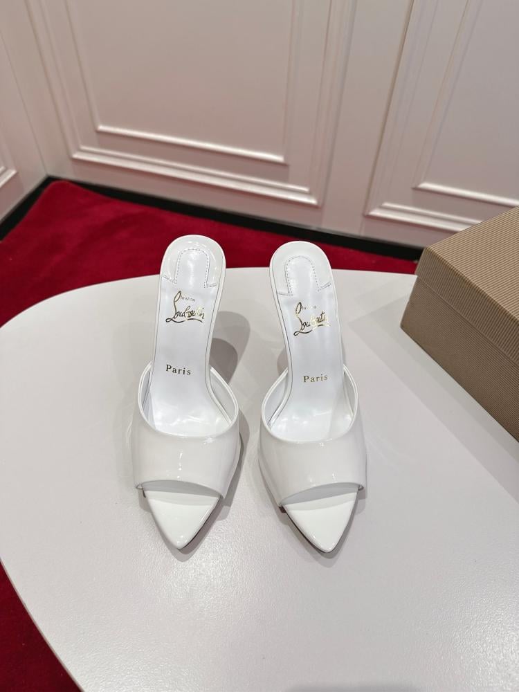 هيلز charistian Louboutin