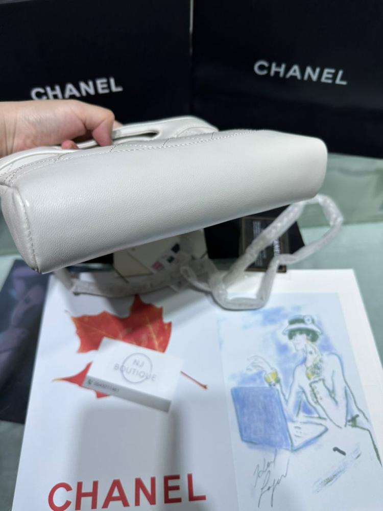 Chanel bag 20.5cm