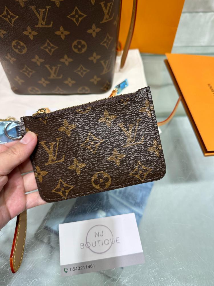 LV BAG all in bb