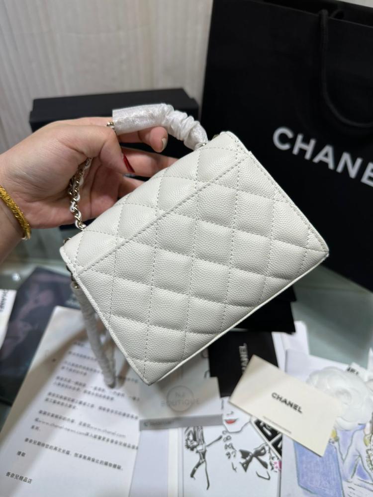 صغير Chanel bag