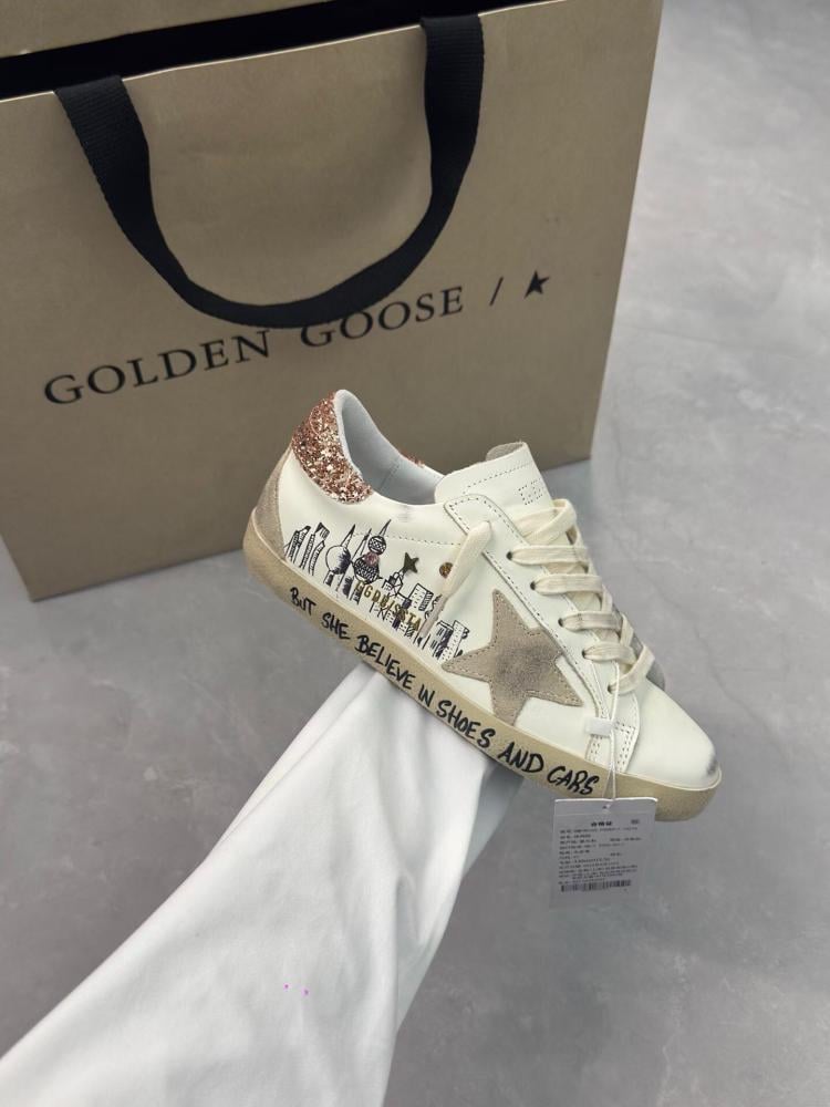 قولدن قوز  Shoes