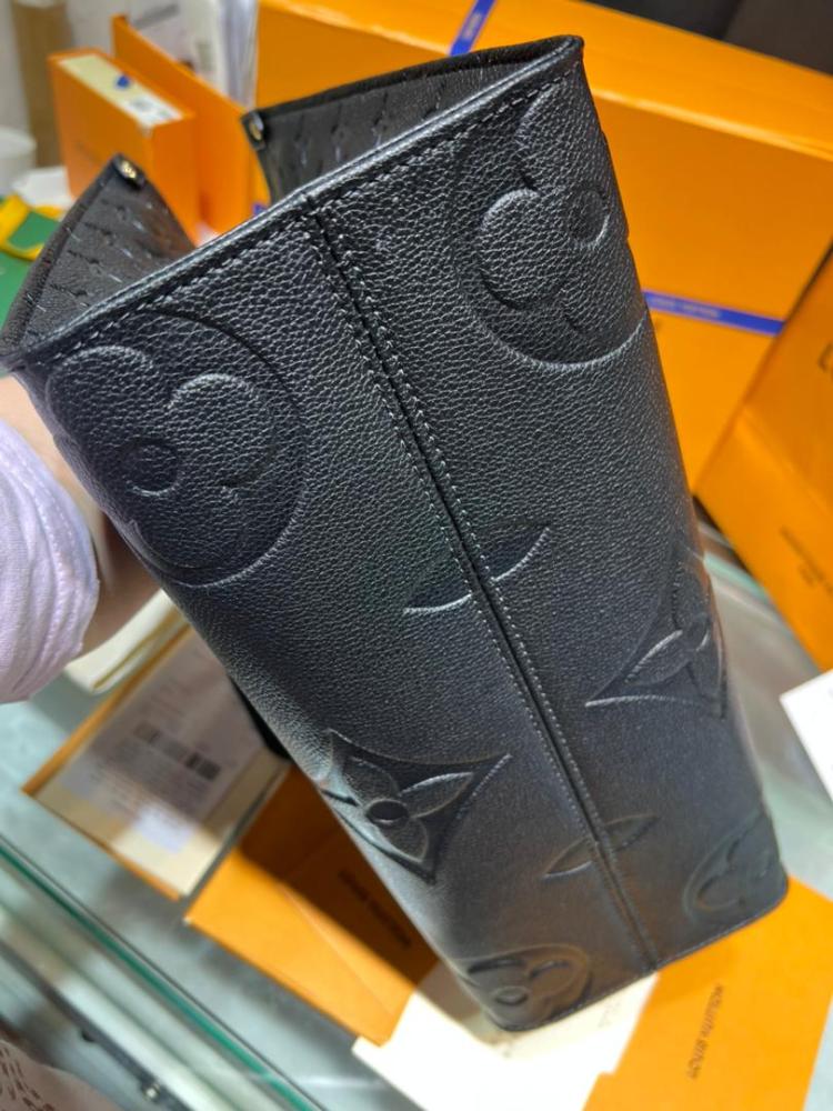 LV BAG On-The-Go  MM