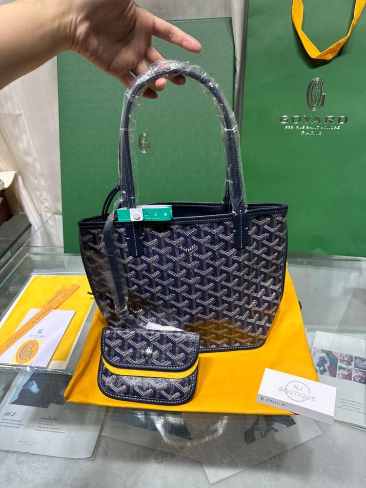 20cm Goyard