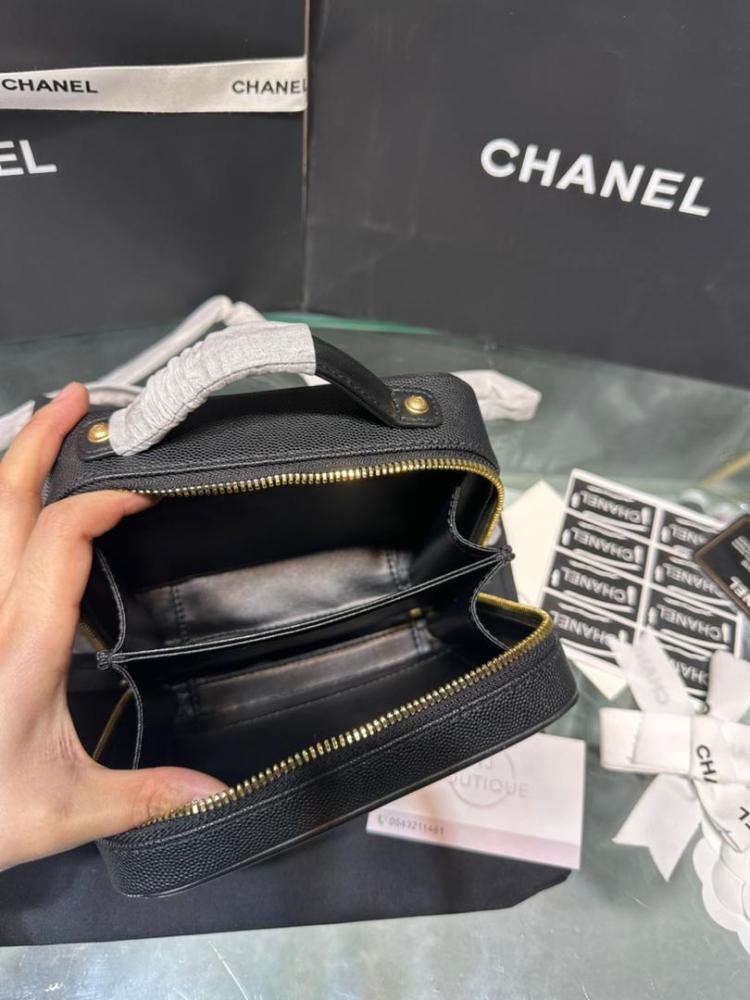 chanel bag  CC mini