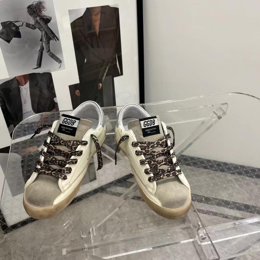 قولدن قوز  Shoes
