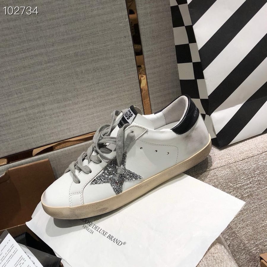 قولدن قوز  Shoes