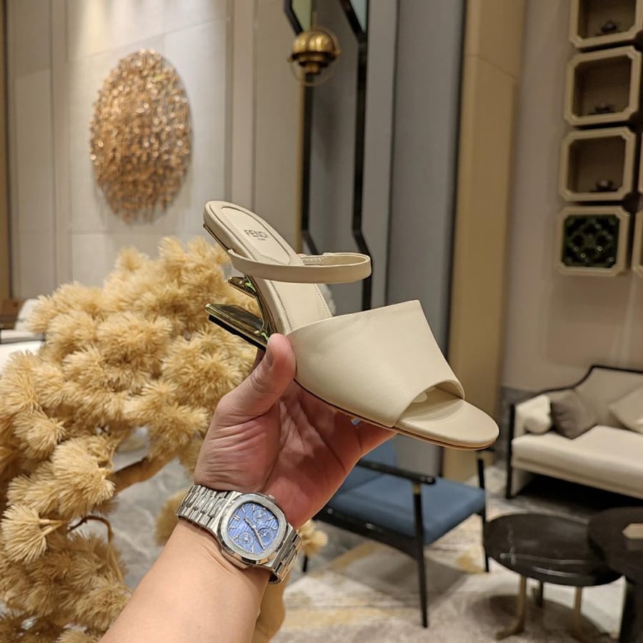 Fendi هيلز