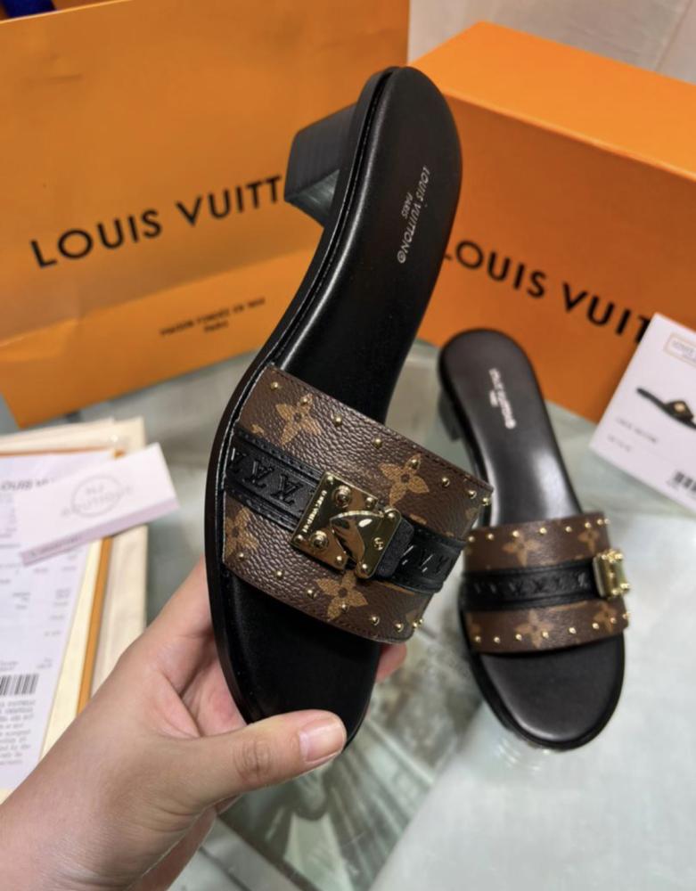 هيلز LV shoes