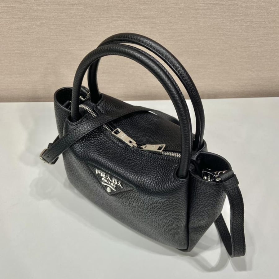 23 Prada