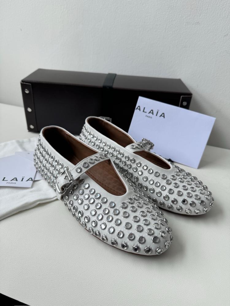 لوفر ALAIA