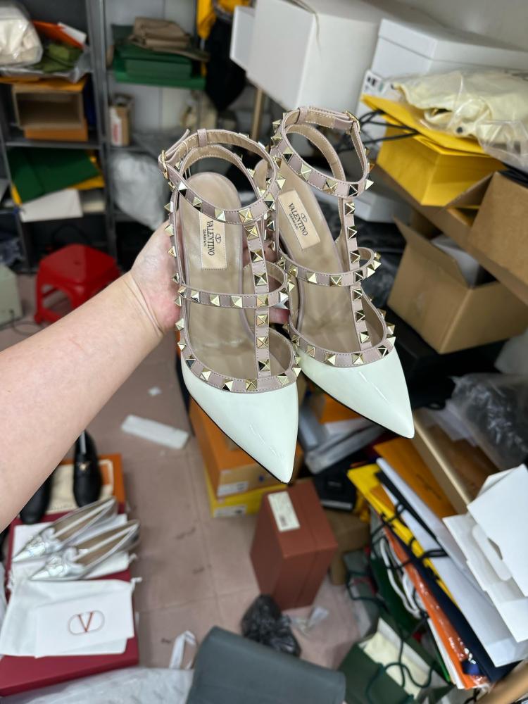 فالنتينو Shoes