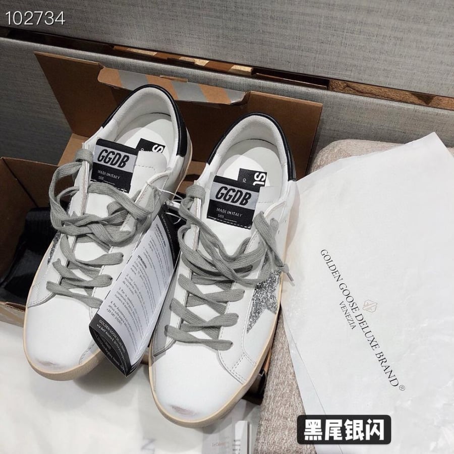 قولدن قوز  Shoes