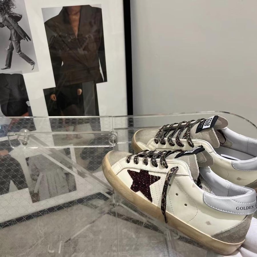 قولدن قوز  Shoes