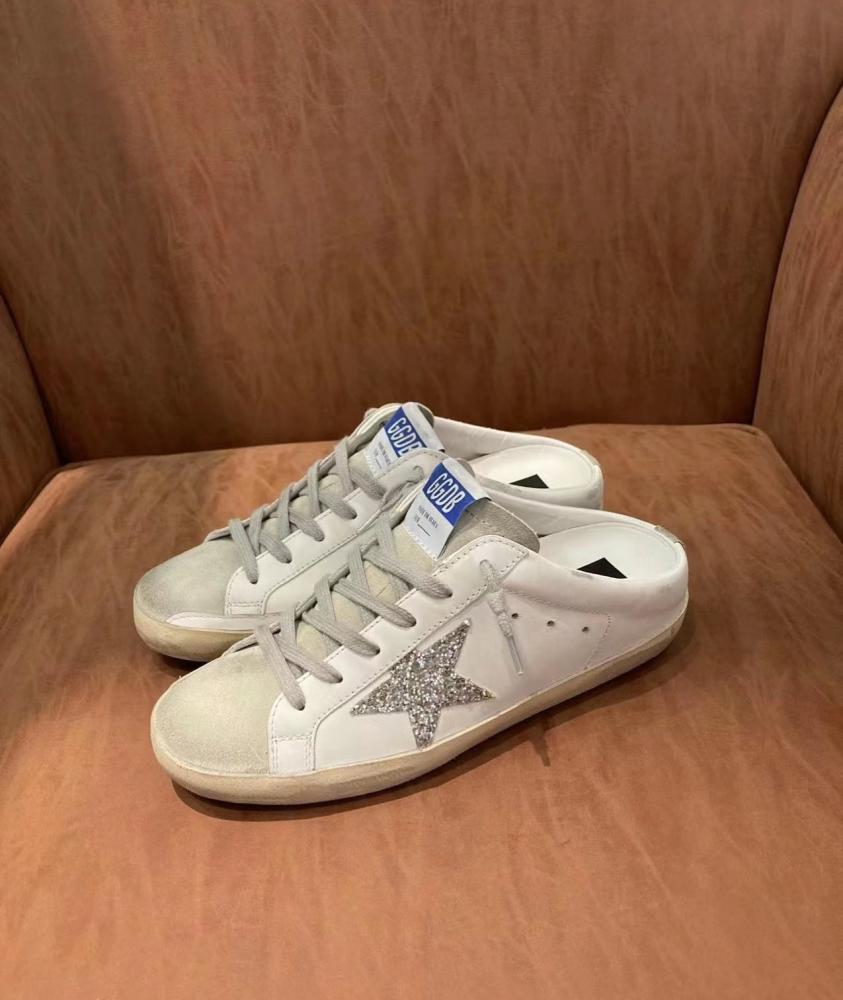 قولدن قوز  Shoes