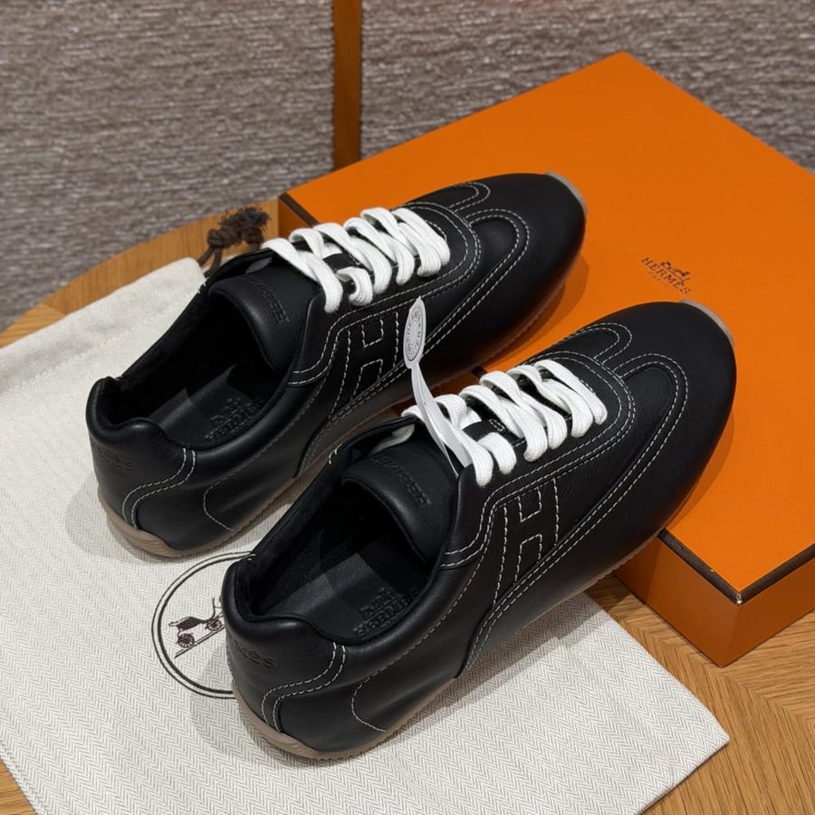 Master sneaker هيرمز اسود