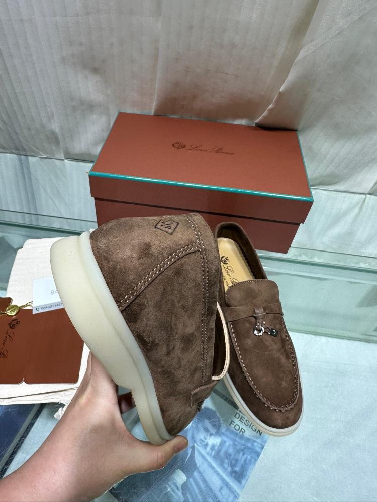 لوربيانا Shoes