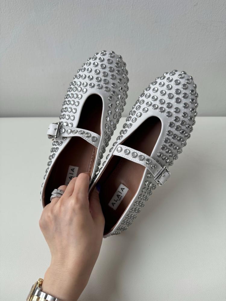 لوفر ALAIA
