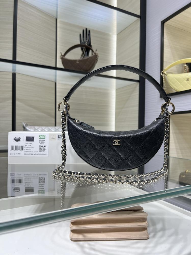 New Crescent Moon Bag شانيل