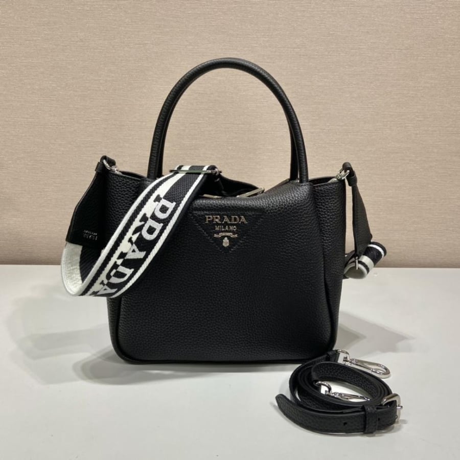 23 Prada