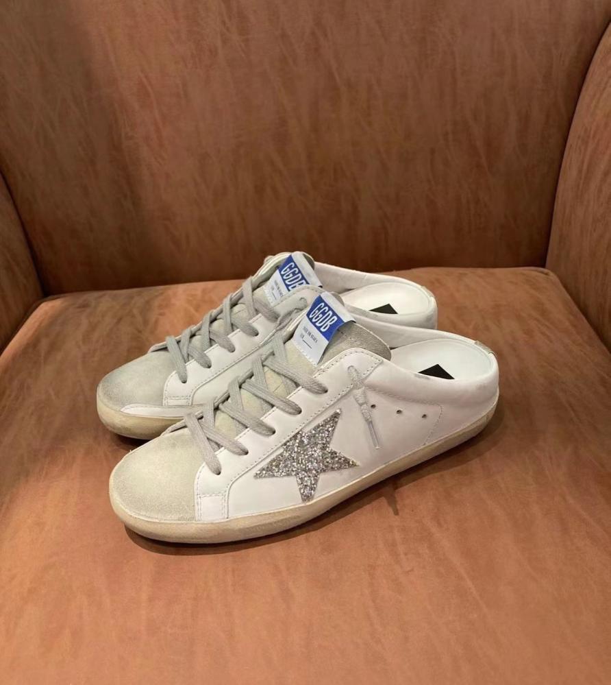 قولدن قوز  Shoes