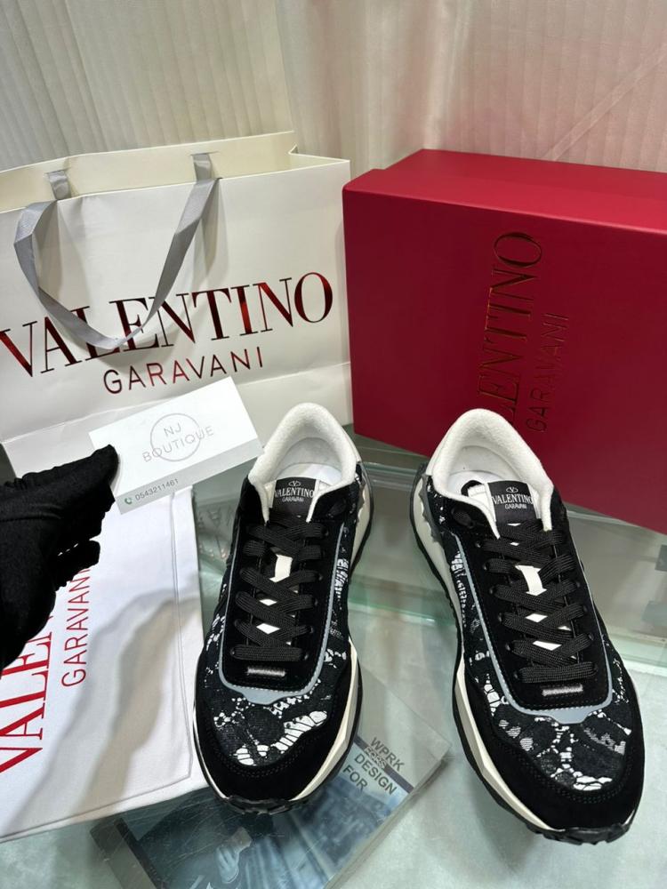 فالنتينو Shoes