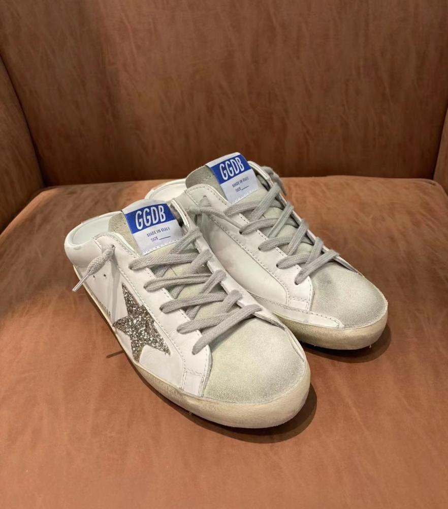 قولدن قوز  Shoes